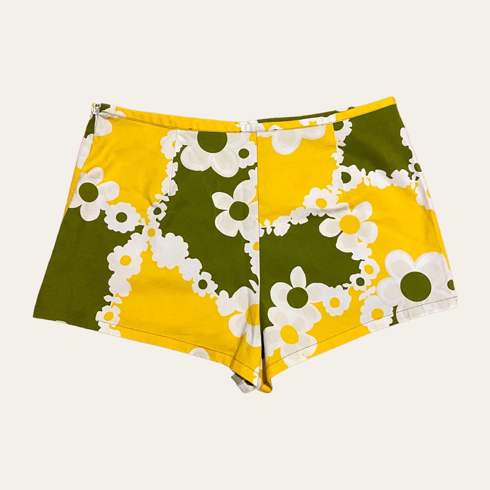 Urban Outfitters Groovy Yellow and Green Floral Cutoff Shorts - Picture 2 of 3
